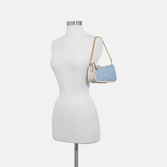 Coach purse in good condition - Picture 5 of 5